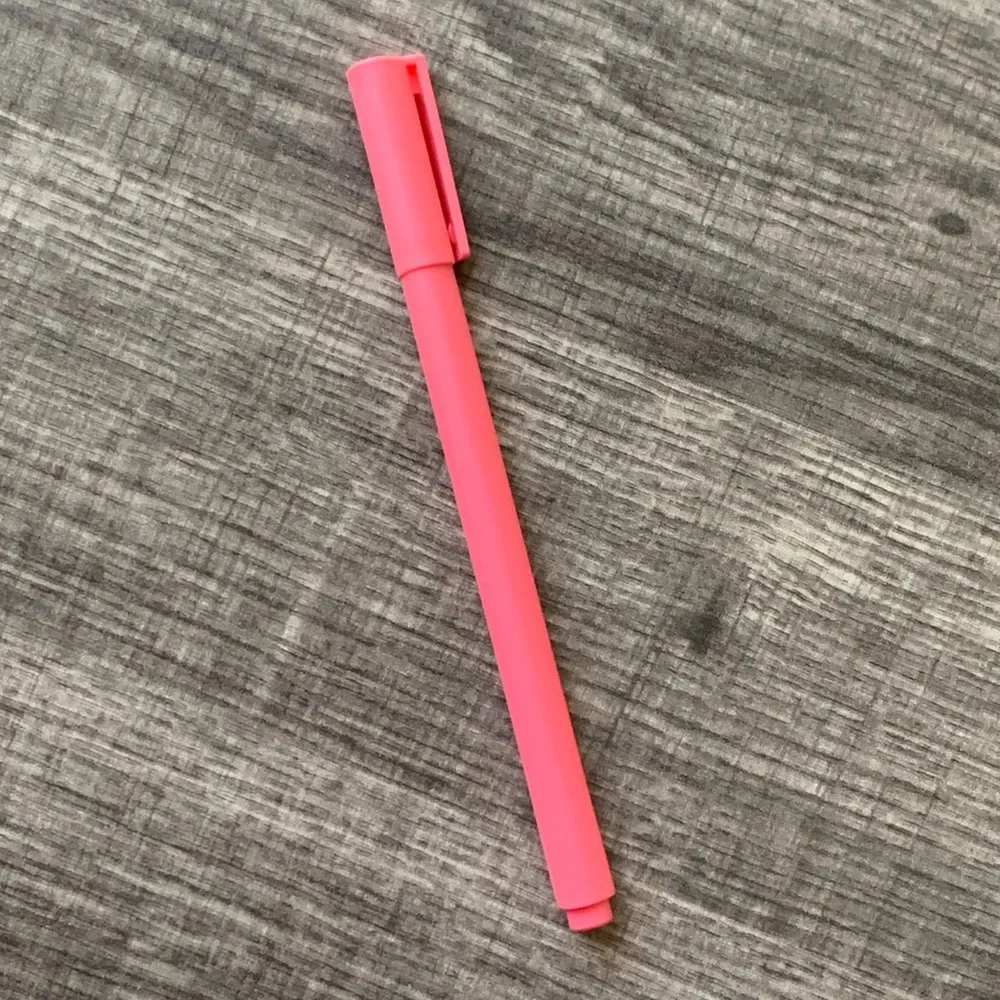 🍒🍒 Slim Matte Red Infinity Pencil with Replacement Nibs